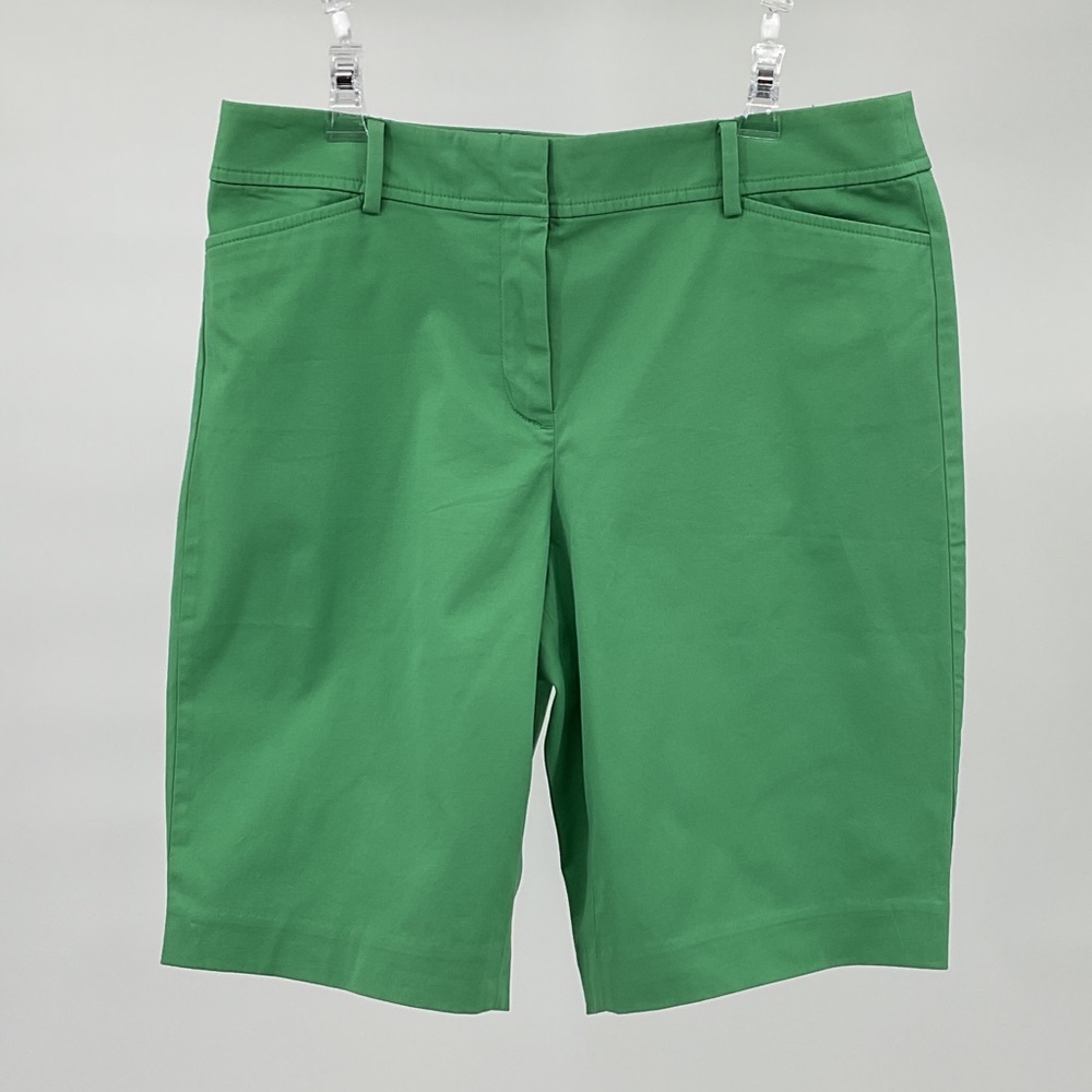NWOT Talbots Kelly Green Perfect Bermuda Shorts Size 8 10.5” Inseam